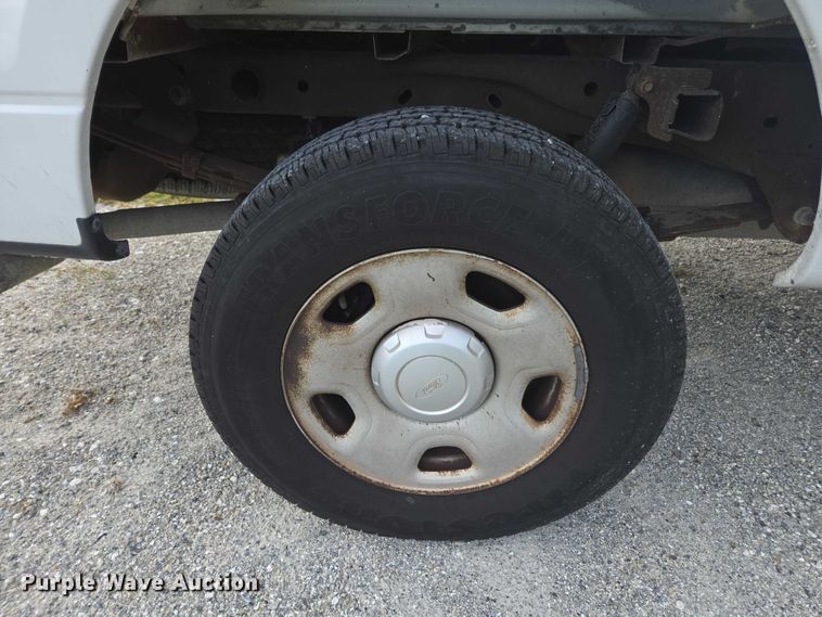 image for item DU2630 2005 Ford F150 XL Ext. Cab pickup truck