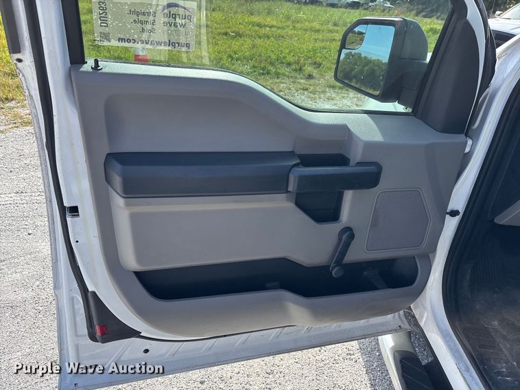 image for item DU2631 2015 Ford F150 XL pickup truck