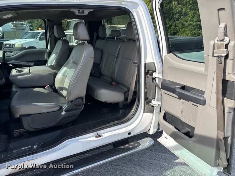 image for item DU2631 2015 Ford F150 XL pickup truck