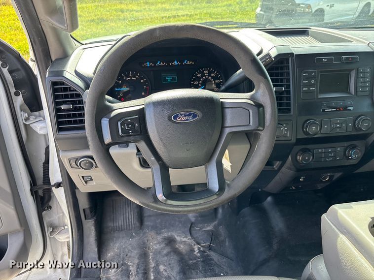 image for item DU2631 2015 Ford F150 XL pickup truck