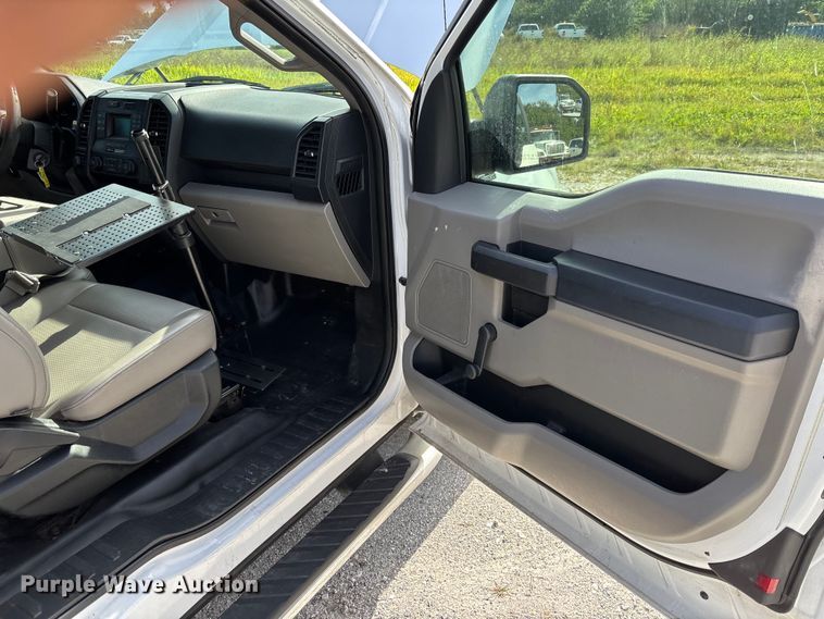 image for item DU2631 2015 Ford F150 XL pickup truck