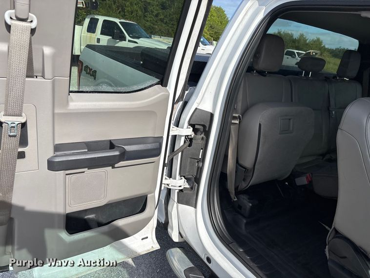 image for item DU2631 2015 Ford F150 XL pickup truck