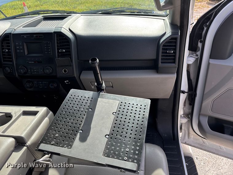 image for item DU2631 2015 Ford F150 XL pickup truck