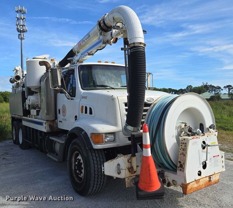 image for item DU2633 2007 Sterling Truck L7500 Series sewer jetter truck