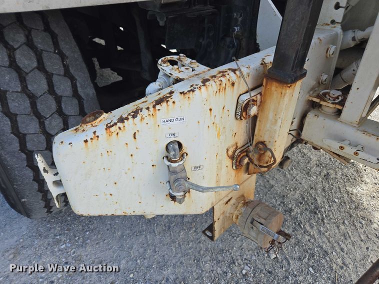 image for item DU2633 2007 Sterling Truck L7500 Series sewer jetter truck