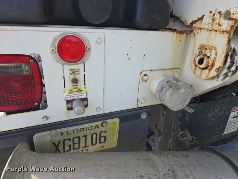 image for item DU2633 2007 Sterling Truck L7500 Series sewer jetter truck