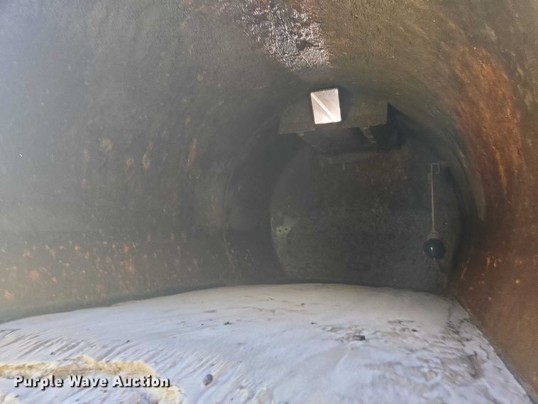 image for item DU2633 2007 Sterling Truck L7500 Series sewer jetter truck