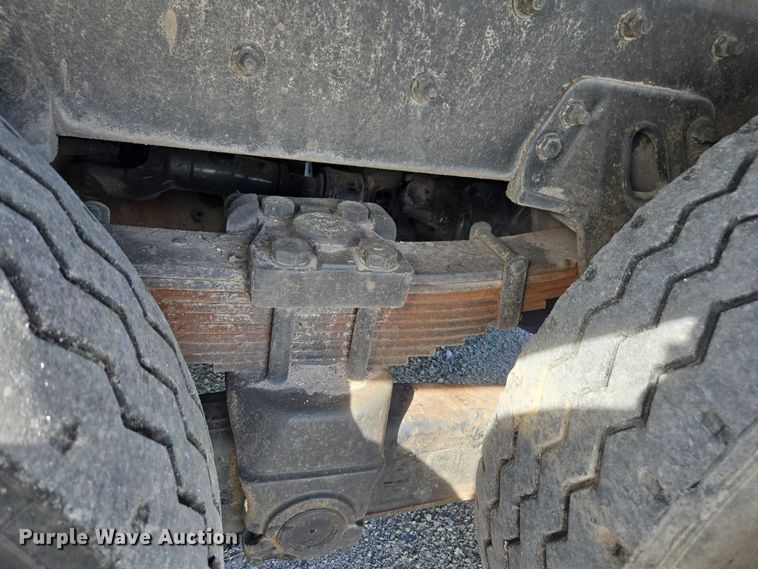 image for item DU2633 2007 Sterling Truck L7500 Series sewer jetter truck