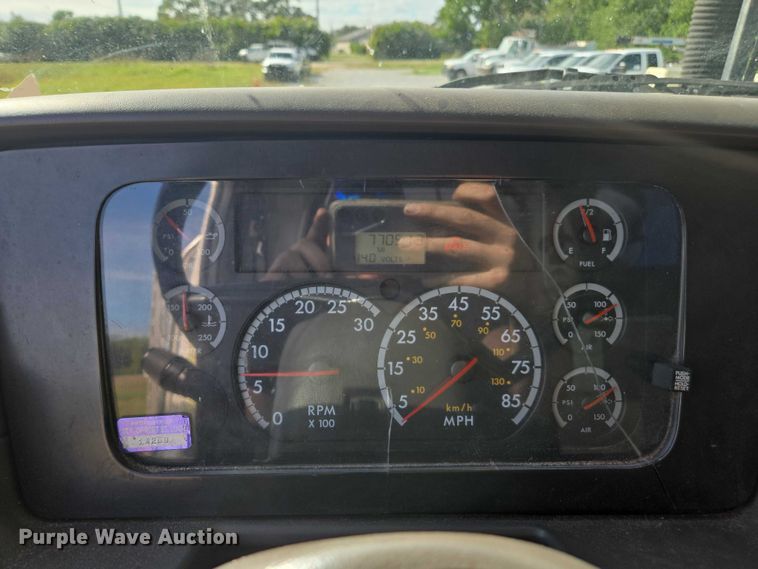 image for item DU2633 2007 Sterling Truck L7500 Series sewer jetter truck