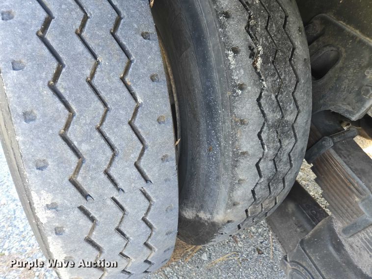 image for item DU2633 2007 Sterling Truck L7500 Series sewer jetter truck