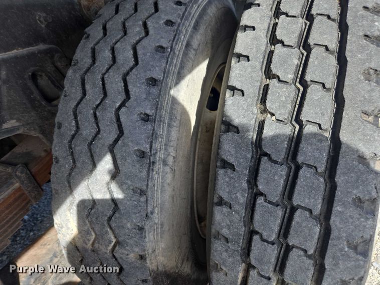 image for item DU2633 2007 Sterling Truck L7500 Series sewer jetter truck