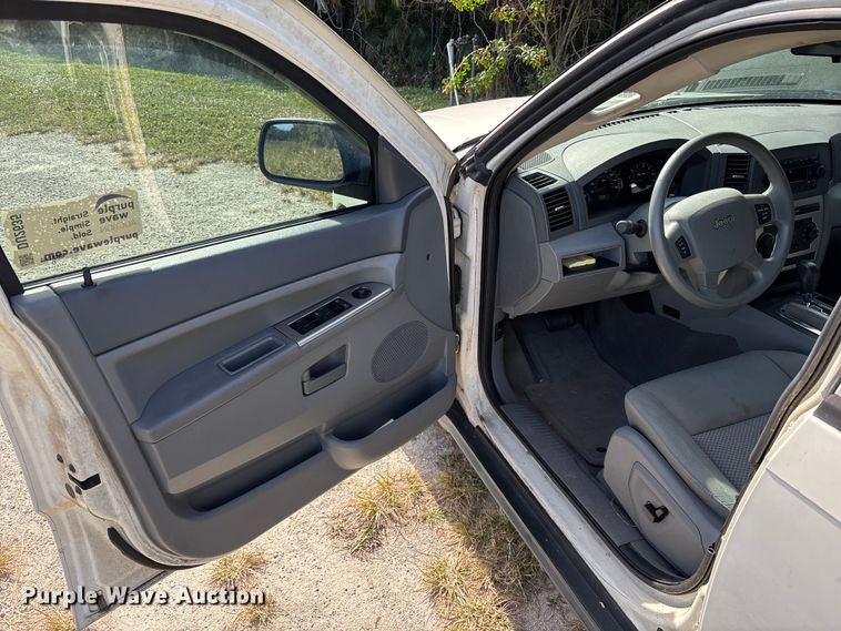 image for item DU2635 2005 Jeep Grand Cherokee SUV