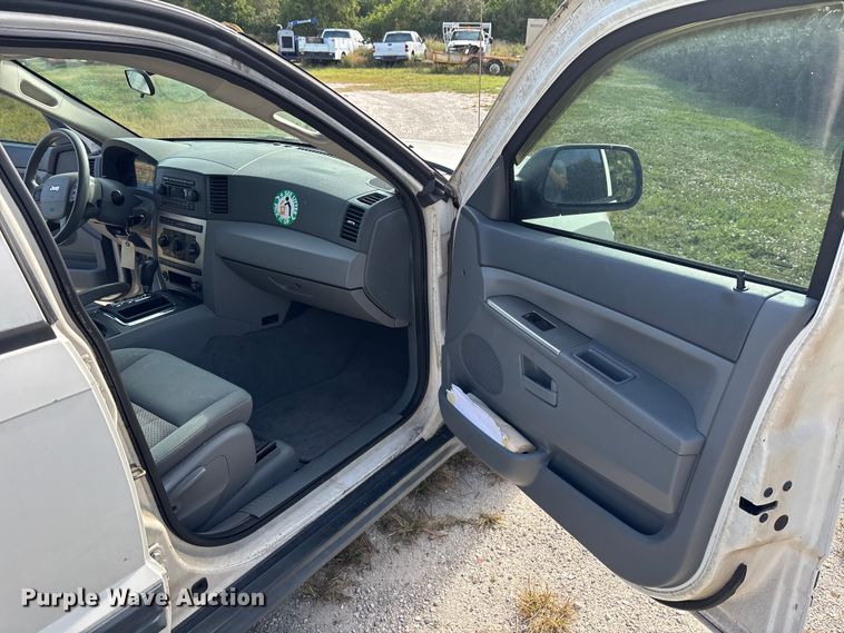 image for item DU2635 2005 Jeep Grand Cherokee SUV