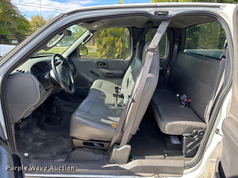 image for item DU2637 2003 Ford F150 XL 