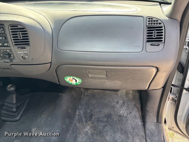 image for item DU2637 2003 Ford F150 XL 