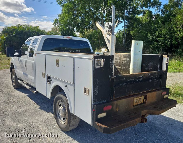 image for item DU2638 2015 Ford F250 Super Duty XL Ext. Cab utility bed pickup truck