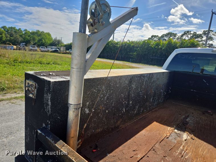 image for item DU2638 2015 Ford F250 Super Duty XL Ext. Cab utility bed pickup truck