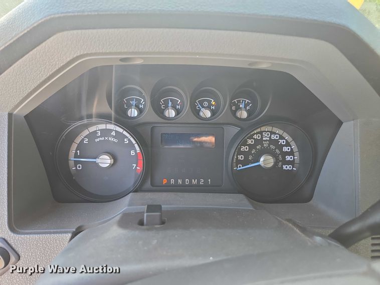 image for item DU2638 2015 Ford F250 Super Duty XL Ext. Cab utility bed pickup truck