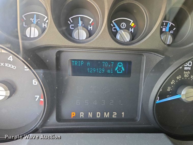 image for item DU2638 2015 Ford F250 Super Duty XL Ext. Cab utility bed pickup truck