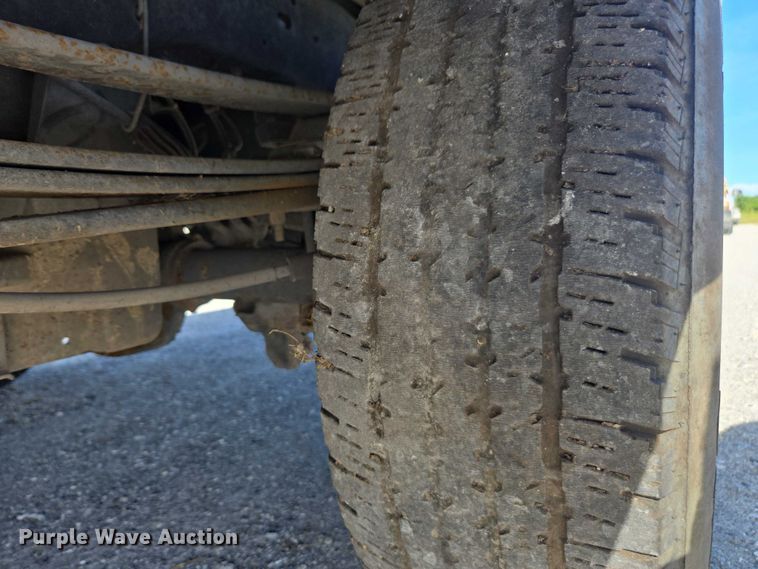 image for item DU2638 2015 Ford F250 Super Duty XL Ext. Cab utility bed pickup truck