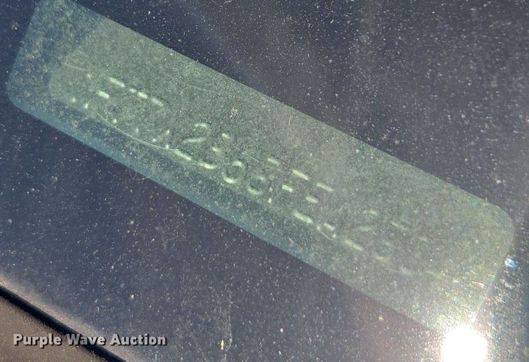 image for item DU2638 2015 Ford F250 Super Duty XL Ext. Cab utility bed pickup truck