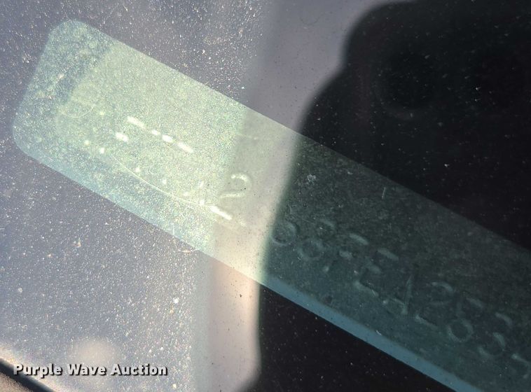 image for item DU2638 2015 Ford F250 Super Duty XL Ext. Cab utility bed pickup truck