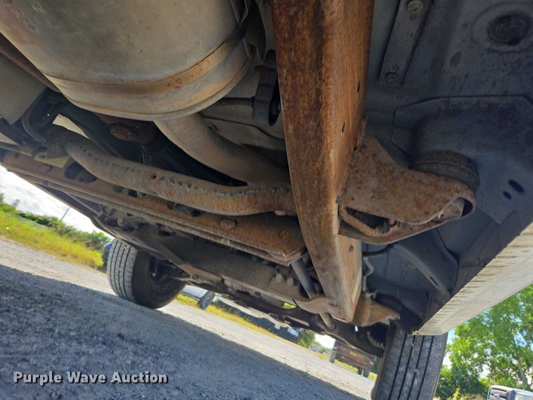 image for item DU2640 2002 GMC Sierra 1500 pickup truck