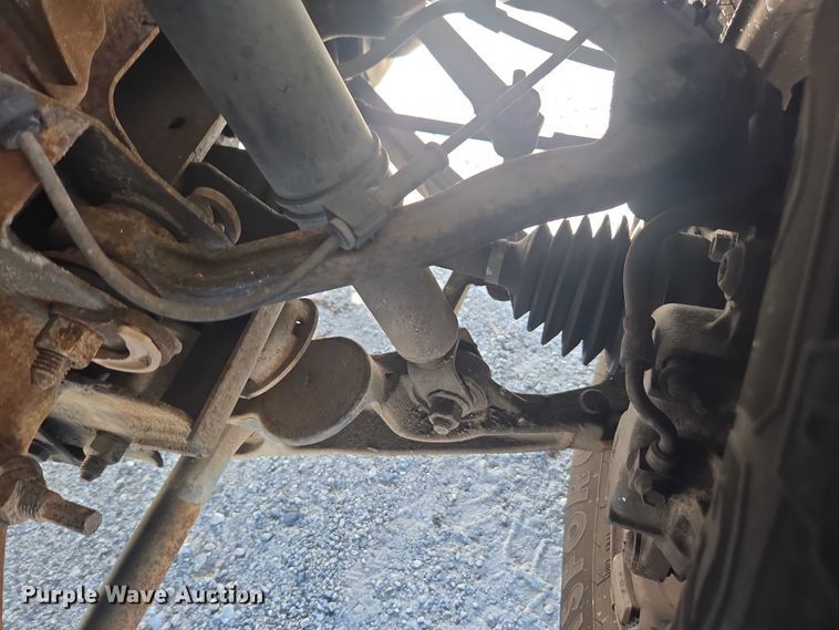 image for item DU2640 2002 GMC Sierra 1500 pickup truck