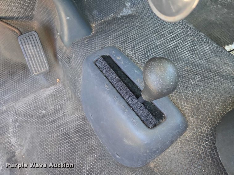 image for item DU2640 2002 GMC Sierra 1500 pickup truck