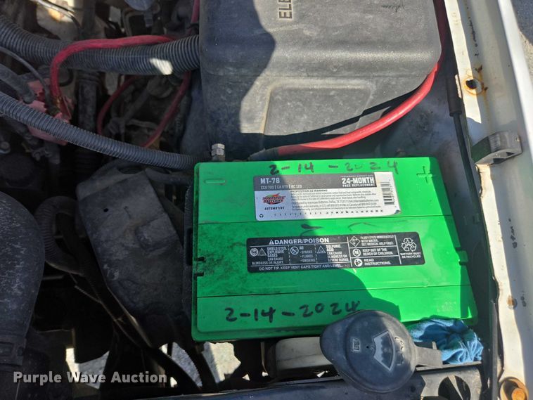 image for item DU2640 2002 GMC Sierra 1500 pickup truck