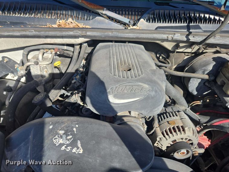 image for item DU2640 2002 GMC Sierra 1500 pickup truck