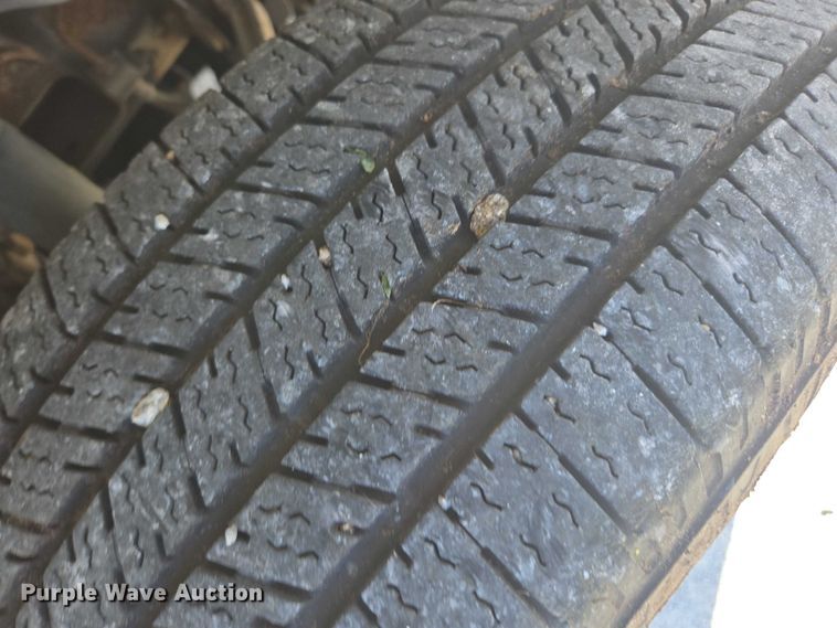 image for item DU2640 2002 GMC Sierra 1500 pickup truck