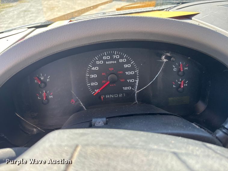 image for item DU2641 2005 Ford F150 Super Duty XL Ext. Cab pickup truck