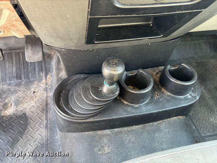 image for item DU2641 2005 Ford F150 Super Duty XL Ext. Cab pickup truck