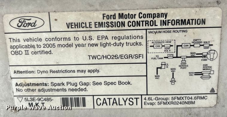 image for item DU2641 2005 Ford F150 Super Duty XL Ext. Cab pickup truck