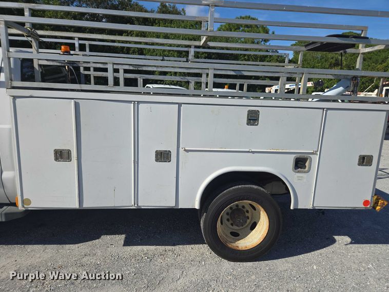 image for item DU2642 2006 Ford F450 Super Duty XL utility / service truck
