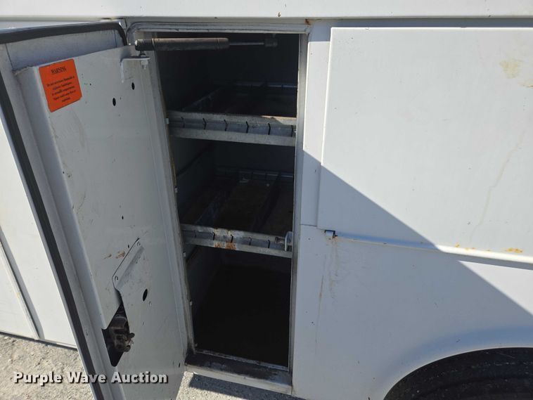 image for item DU2642 2006 Ford F450 Super Duty XL utility / service truck