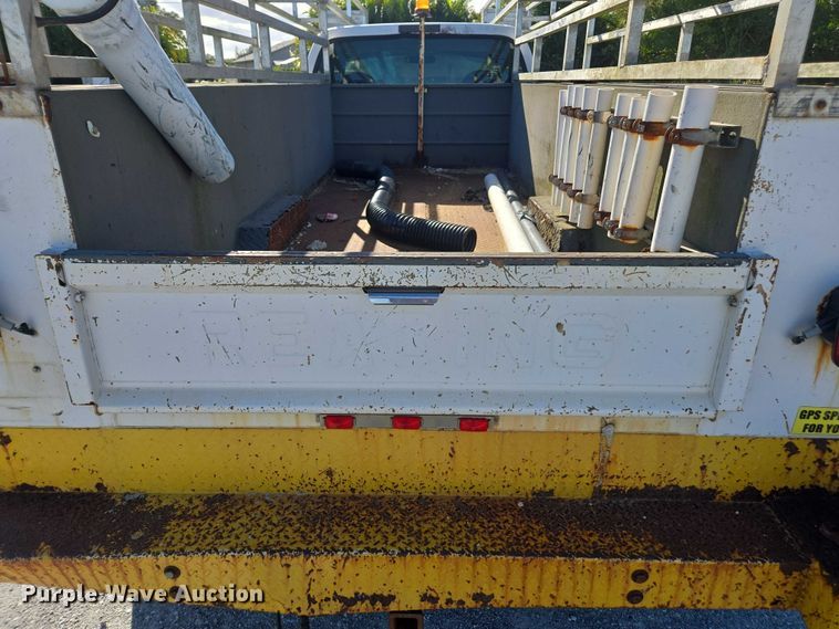 image for item DU2642 2006 Ford F450 Super Duty XL utility / service truck