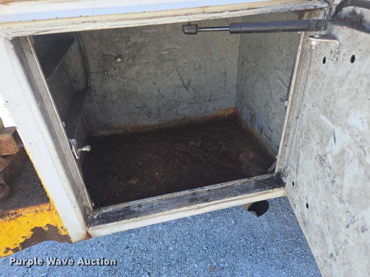 image for item DU2642 2006 Ford F450 Super Duty XL utility / service truck