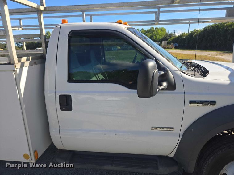 image for item DU2642 2006 Ford F450 Super Duty XL utility / service truck