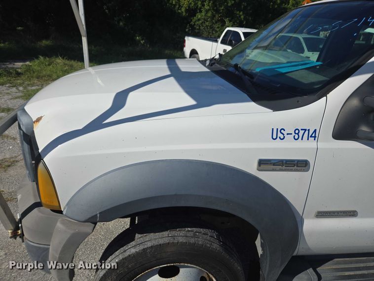 image for item DU2642 2006 Ford F450 Super Duty XL utility / service truck
