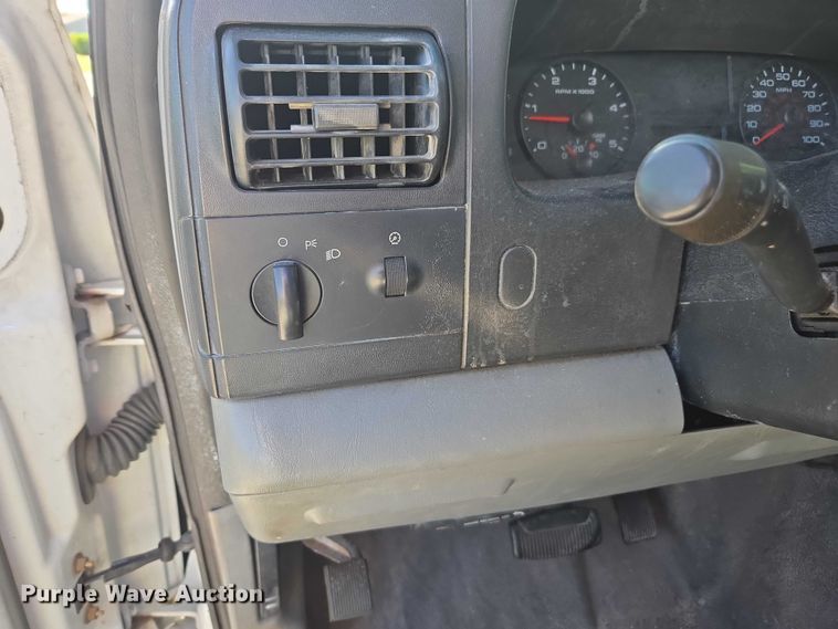 image for item DU2642 2006 Ford F450 Super Duty XL utility / service truck