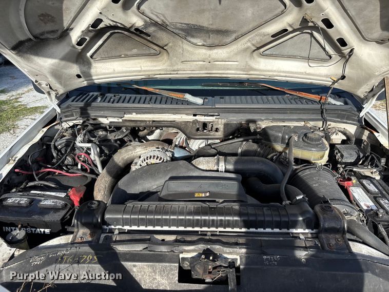 image for item DU2647 2006 Ford F450 utility bed pickup truck