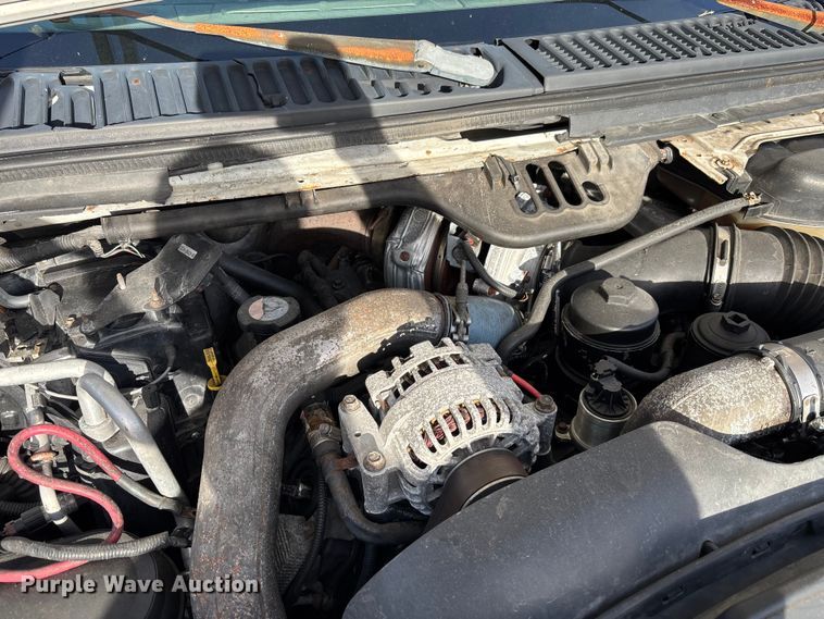 image for item DU2647 2006 Ford F450 utility bed pickup truck