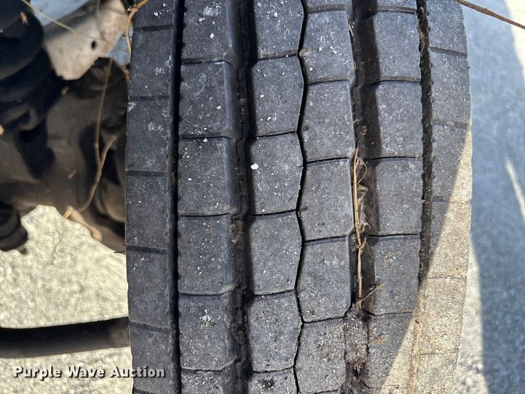 image for item DU2647 2006 Ford F450 utility bed pickup truck