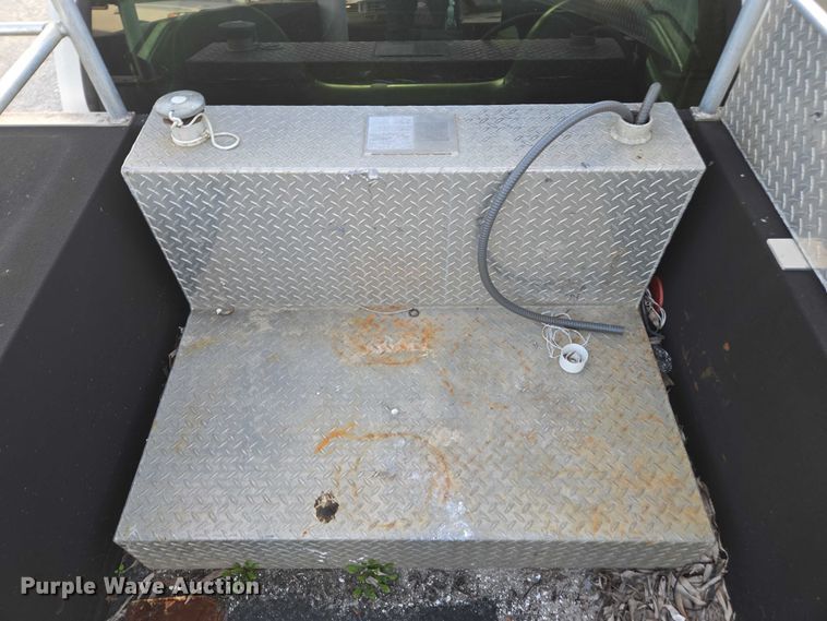 image for item DU2652 2003 Ford F450 Super Duty utility bed pickup truck