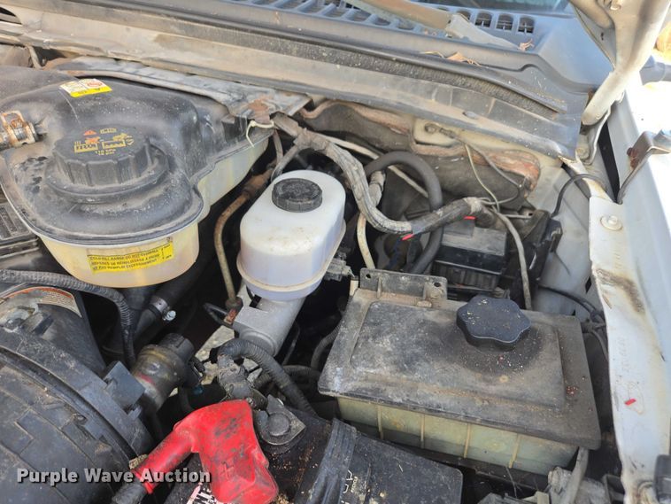 image for item DU2652 2003 Ford F450 Super Duty utility bed pickup truck