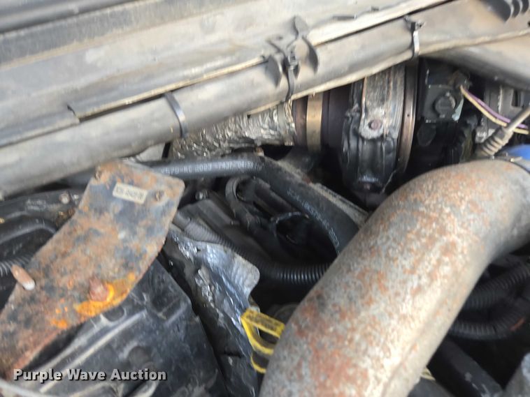 image for item DU2652 2003 Ford F450 Super Duty utility bed pickup truck