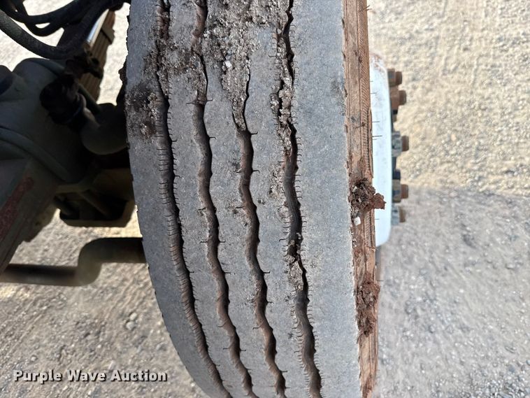 image for item DW5204 1974 AM General M916 semi truck