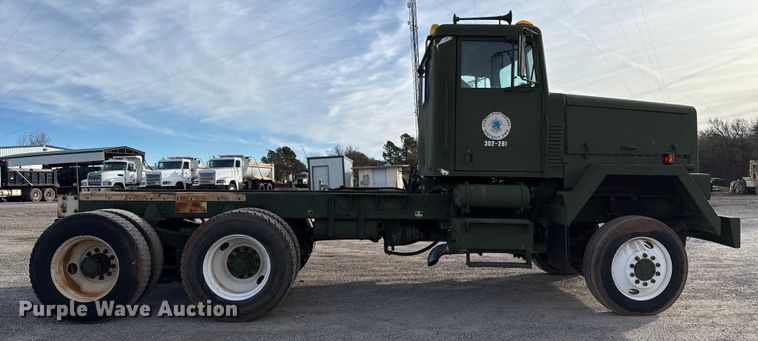 image for item DW5205 2011 AM General M916 semi truck